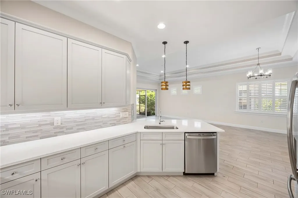 5711 Highbourne Drive Naples FL 34113