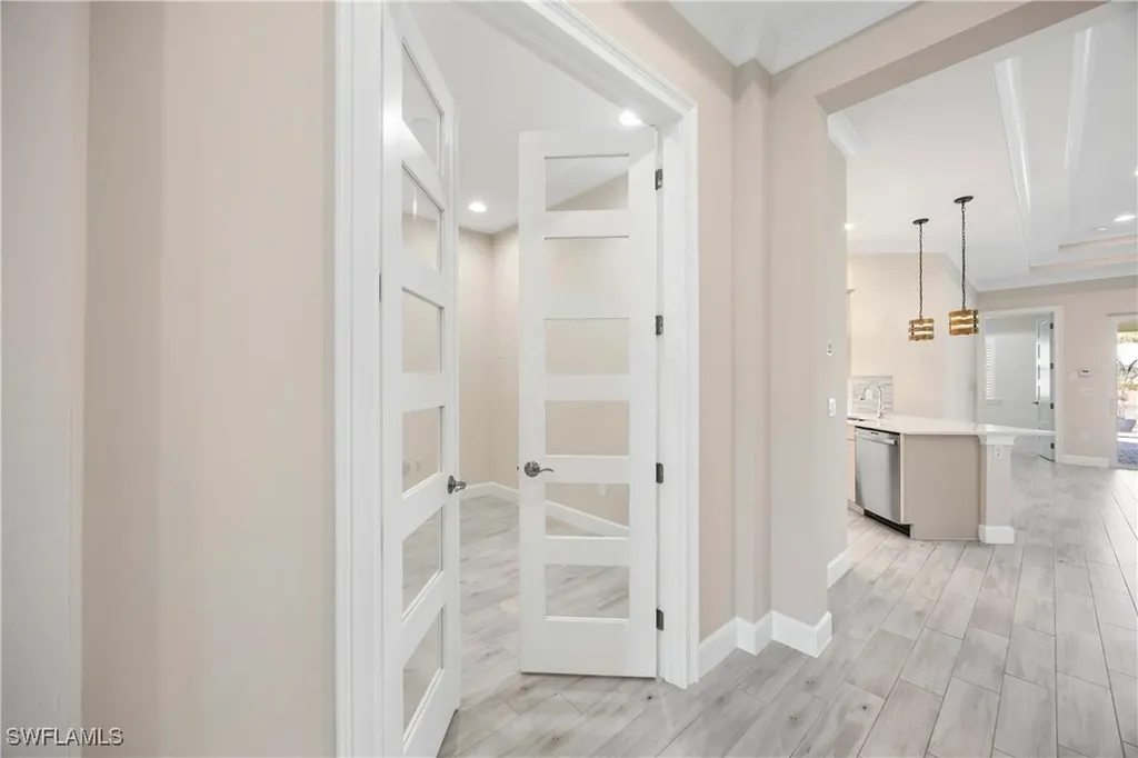 5711 Highbourne Drive Naples FL 34113