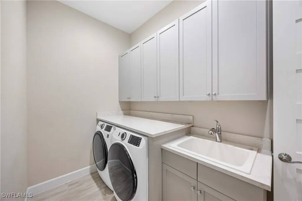 5711 Highbourne Drive Naples FL 34113