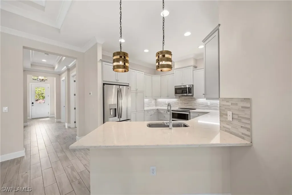5711 Highbourne Drive Naples FL 34113