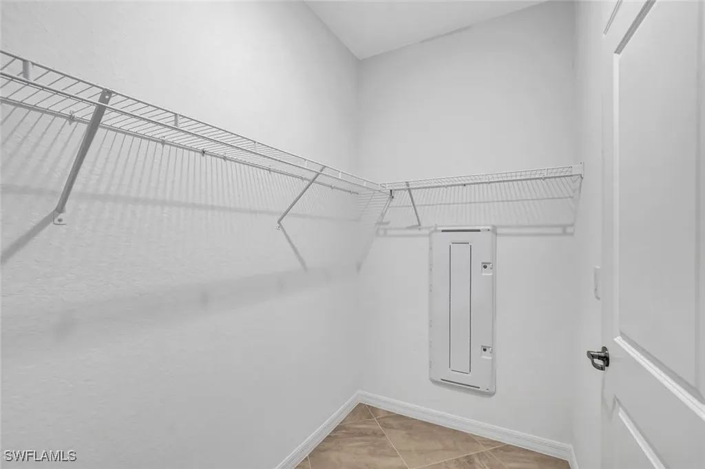 2074 Tamarron Lane Naples FL 34120