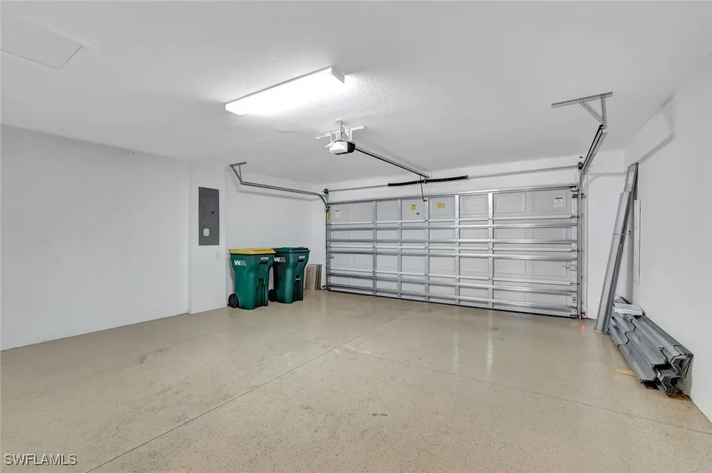 2074 Tamarron Lane Naples FL 34120