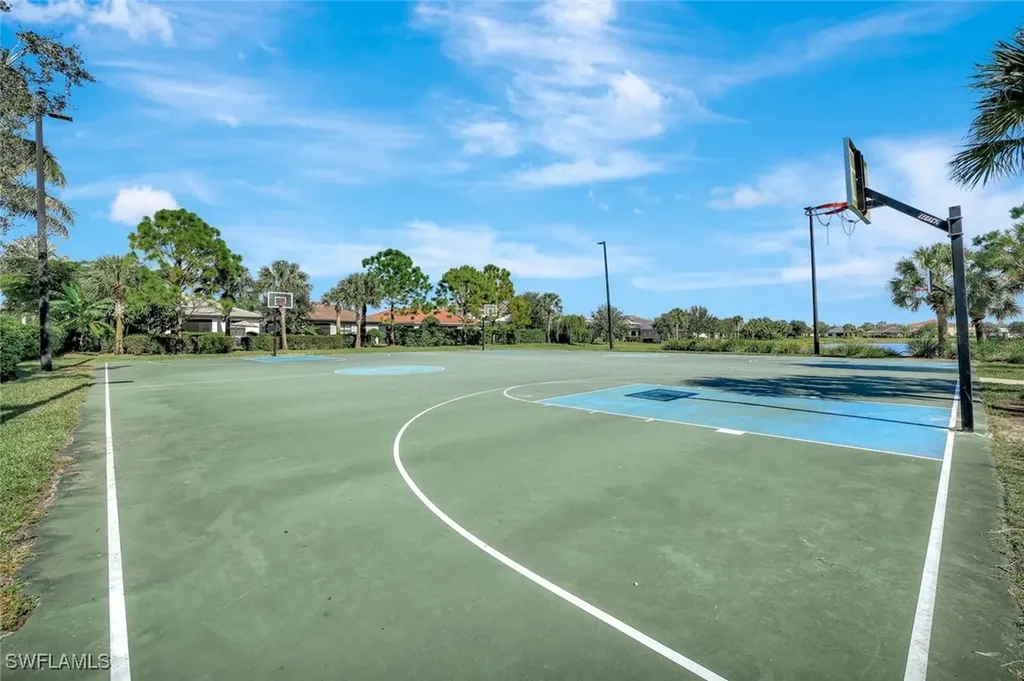 2074 Tamarron Lane Naples FL 34120