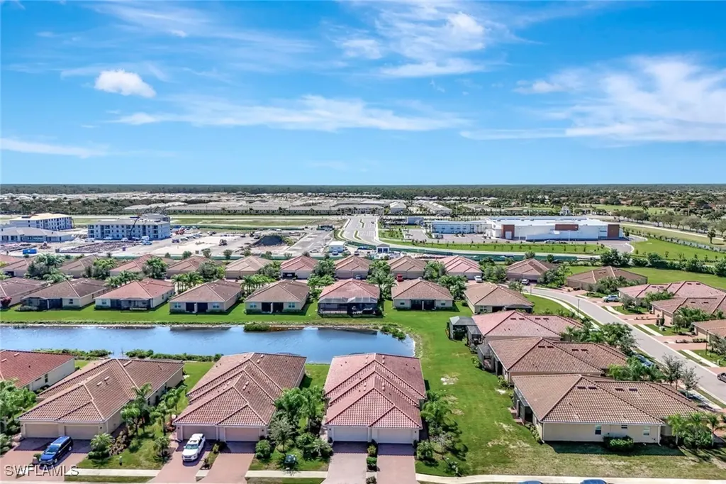 2074 Tamarron Lane Naples FL 34120