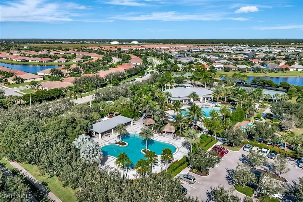 2074 Tamarron Lane Naples FL 34120