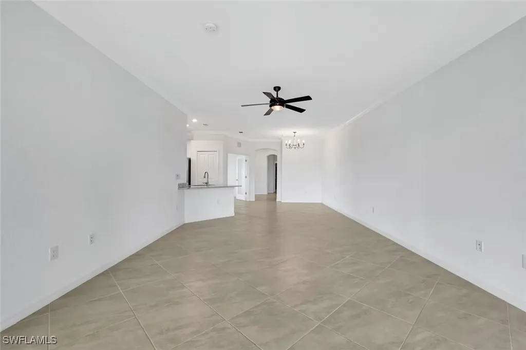 2074 Tamarron Lane Naples FL 34120