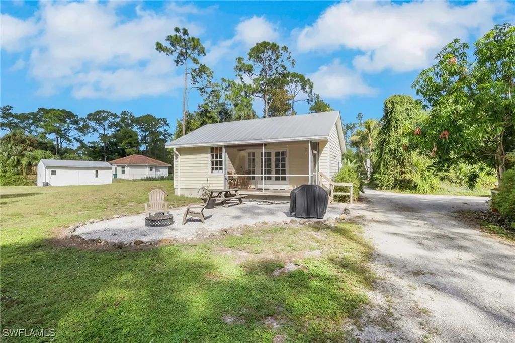 5092 Boxwood Way Naples FL 34116