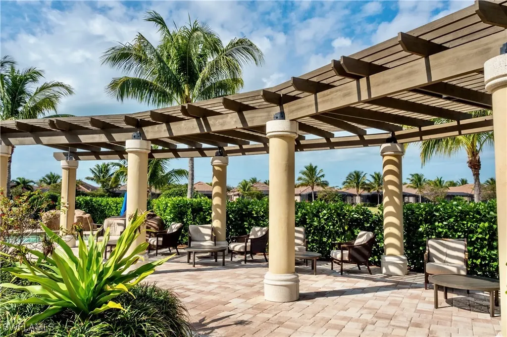 9560 Trevi Court Naples FL 34113
