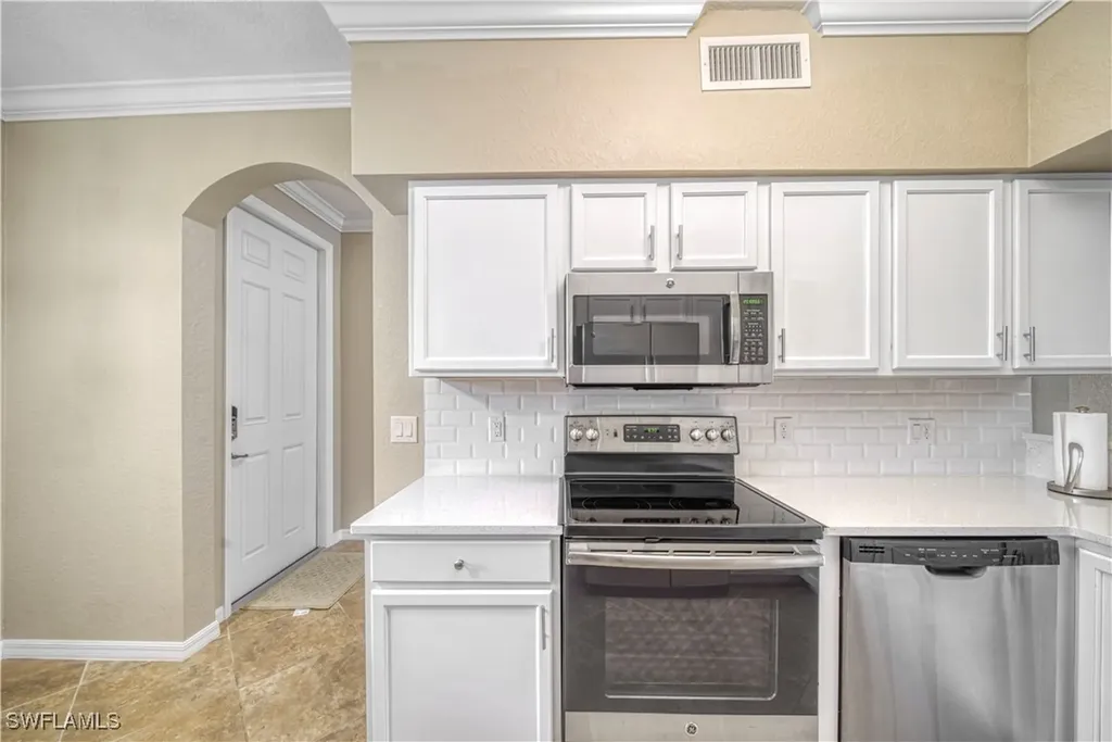 9560 Trevi Court Naples FL 34113