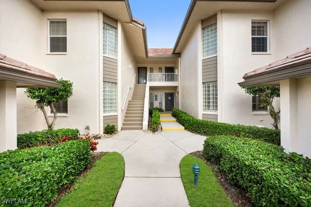 26860 Wedgewood Drive Bonita Springs FL 34134