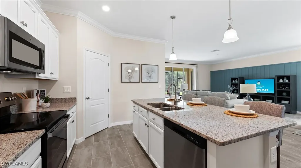 4519 NW 37th Avenue Cape Coral FL 33993