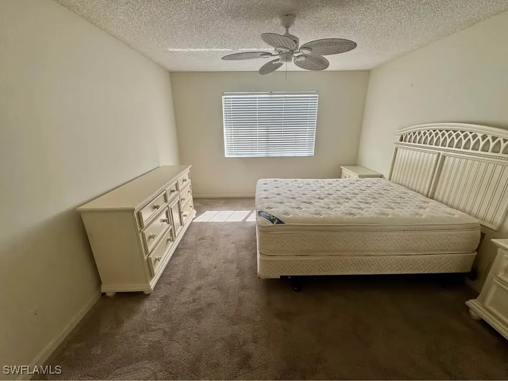 1240 Wildwood Lakes Boulevard Naples FL 34104