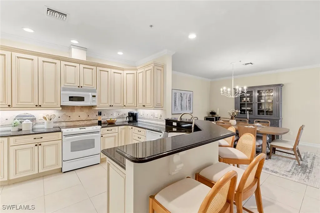 600 5th Avenue S Naples FL 34102
