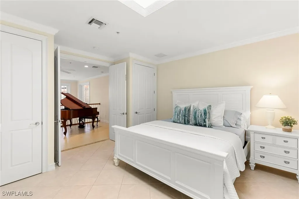 600 5th Avenue S Naples FL 34102