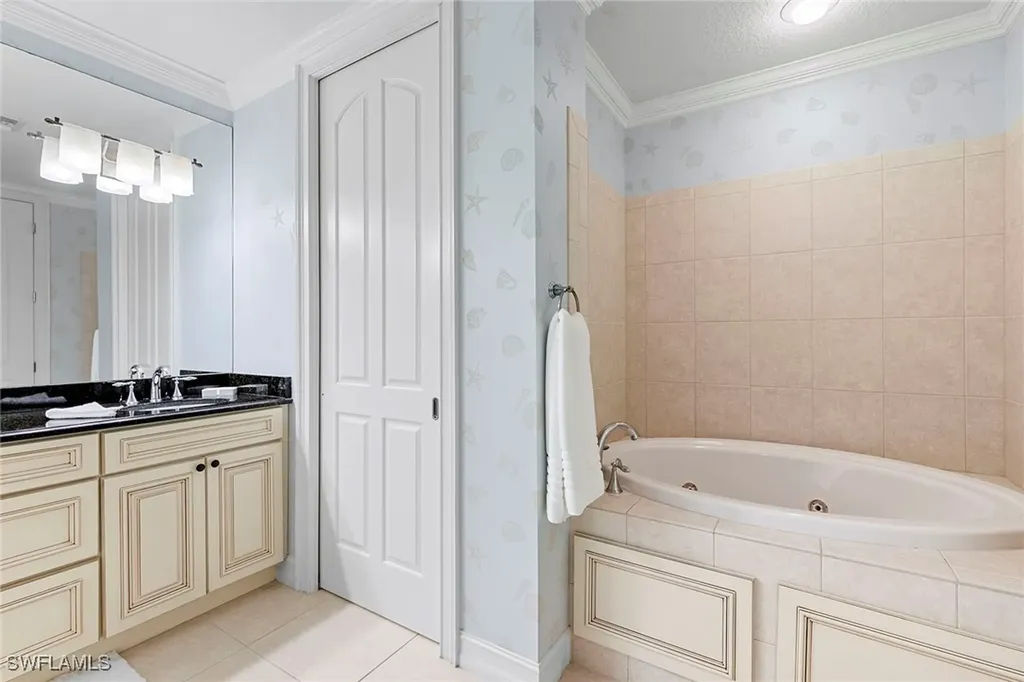 600 5th Avenue S Naples FL 34102