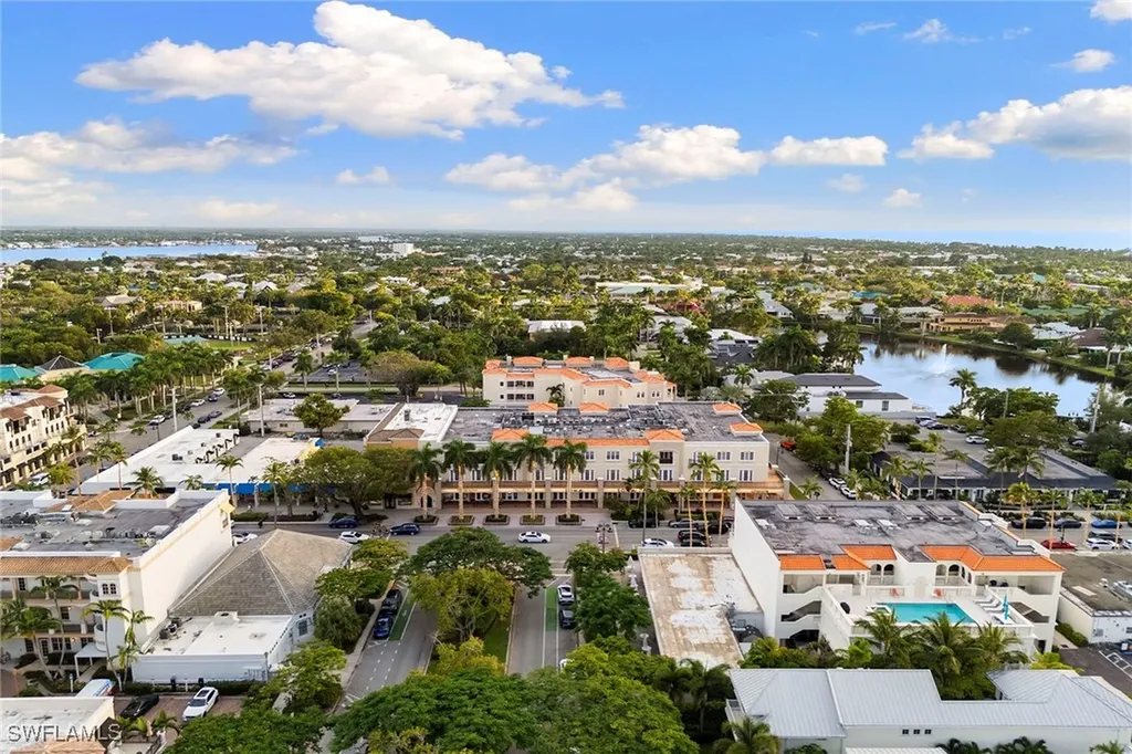 600 5th Avenue S Naples FL 34102