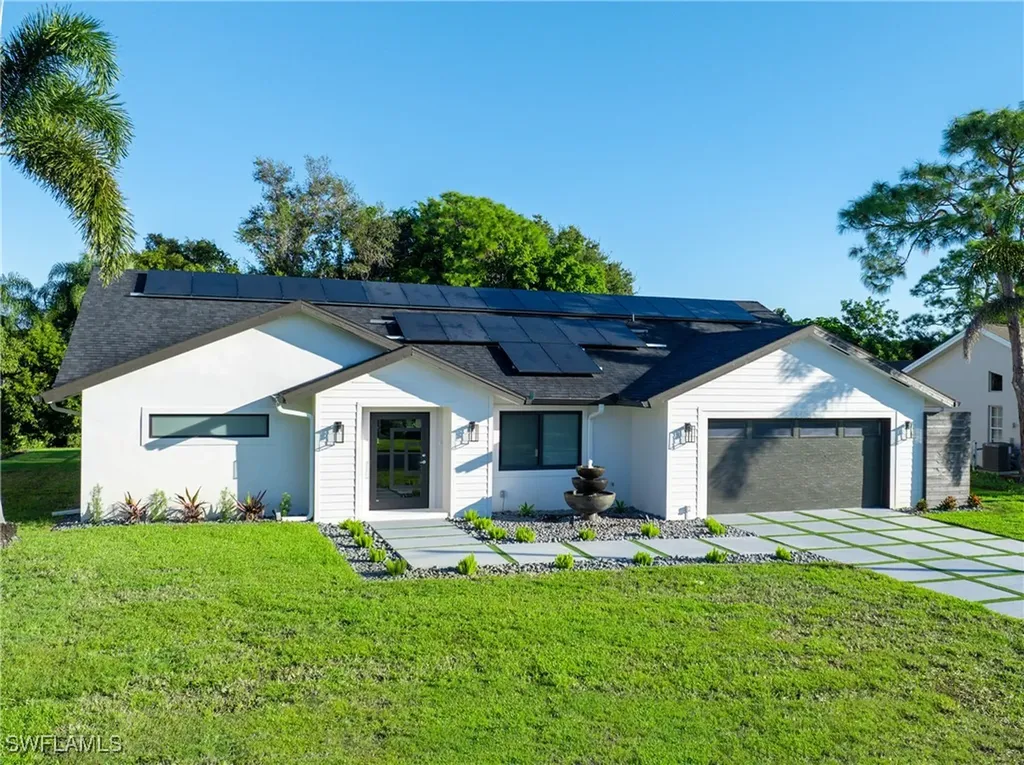 5105 Berkeley Drive Naples FL 34112