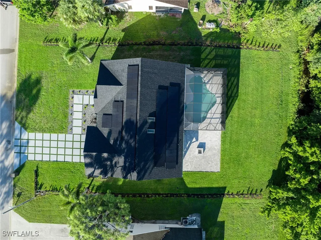5105 Berkeley Drive Naples FL 34112