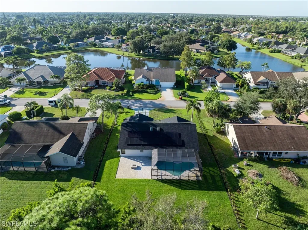 5105 Berkeley Drive Naples FL 34112