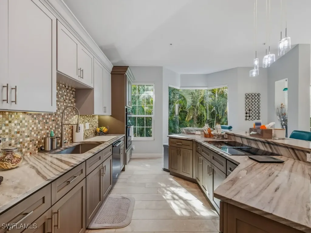 175 Colonade Circle Naples FL 34103