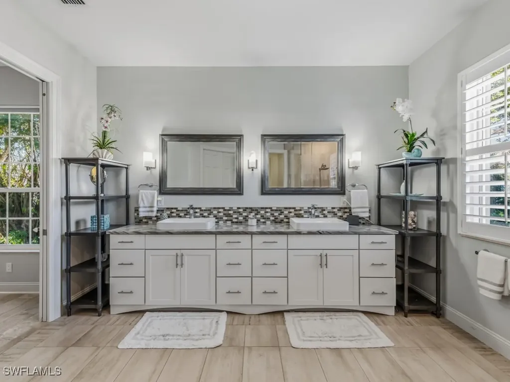 175 Colonade Circle Naples FL 34103
