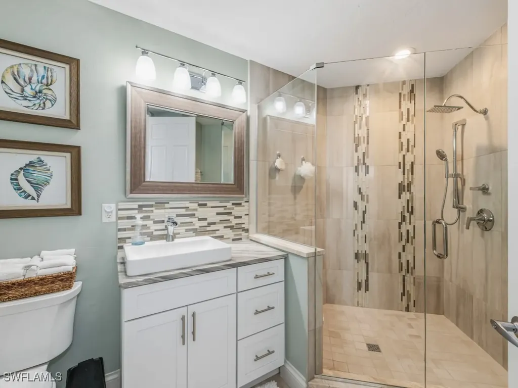 175 Colonade Circle Naples FL 34103