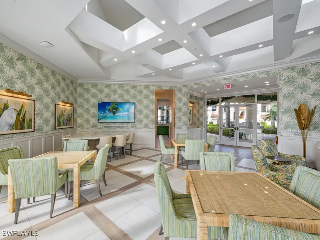 175 Colonade Circle Naples FL 34103