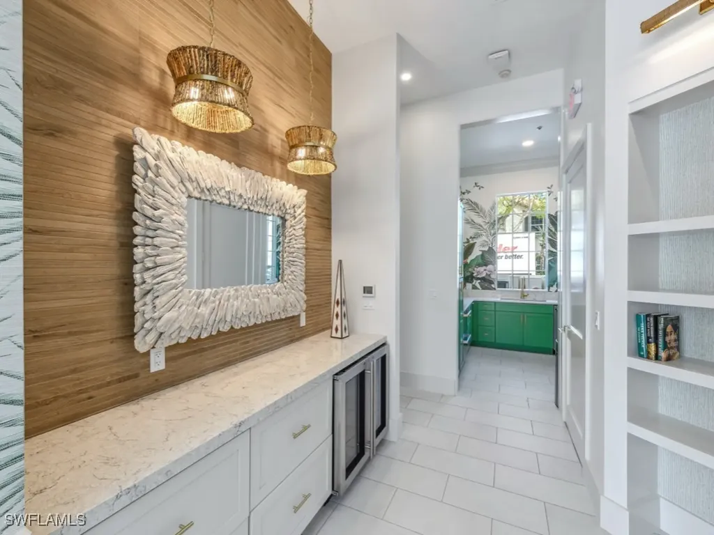 175 Colonade Circle Naples FL 34103