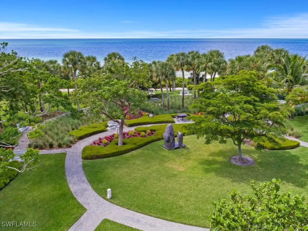 175 Colonade Circle Naples FL 34103