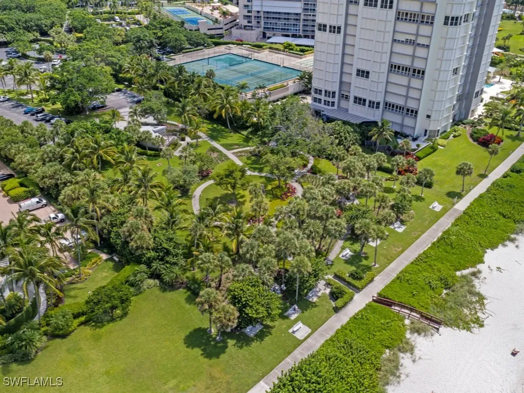 175 Colonade Circle Naples FL 34103