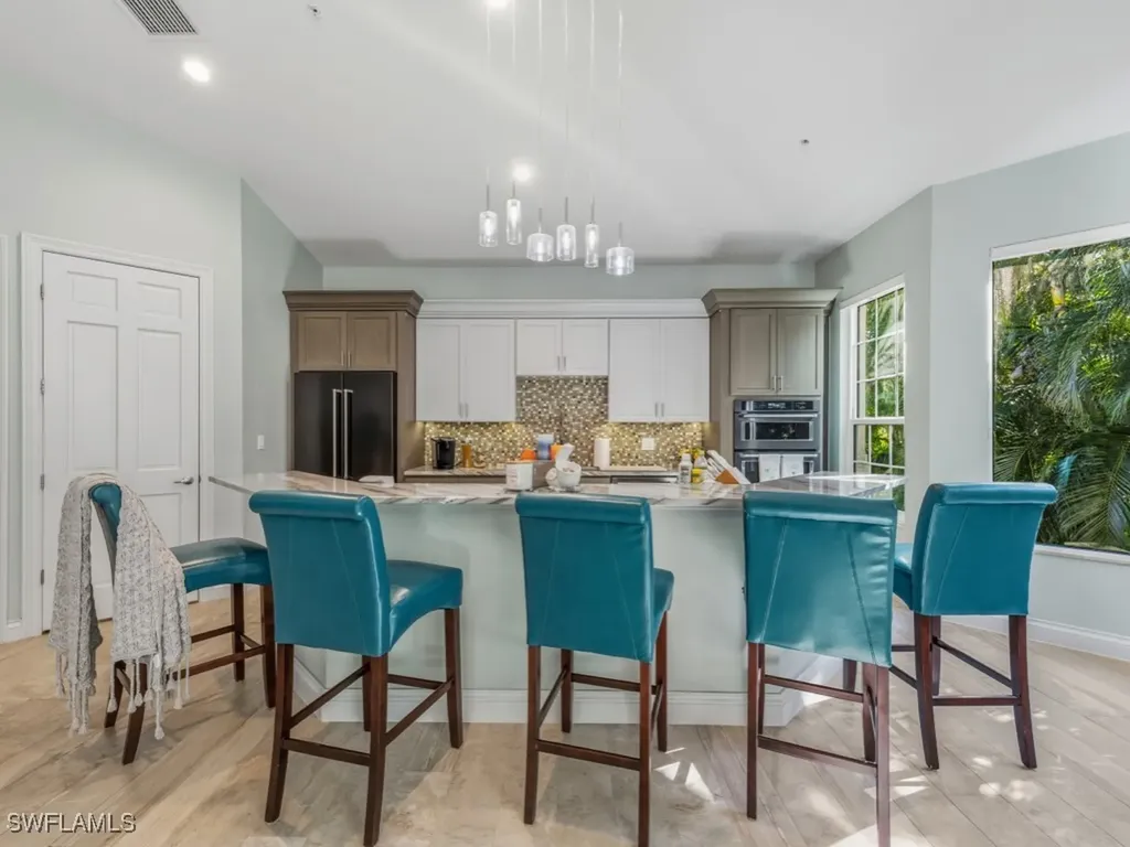 175 Colonade Circle Naples FL 34103