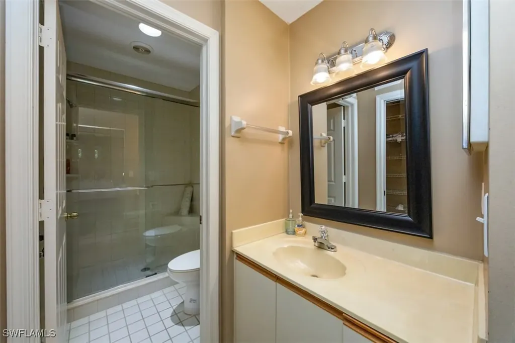 5965 Bloomfield Circle Naples FL 34112