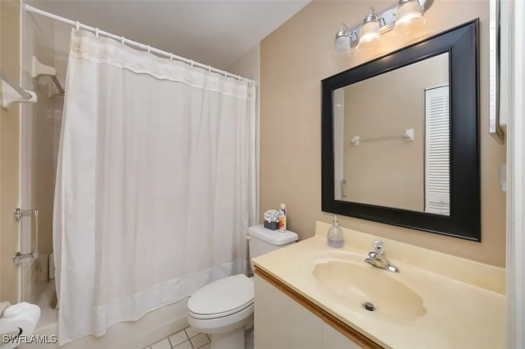 5965 Bloomfield Circle Naples FL 34112