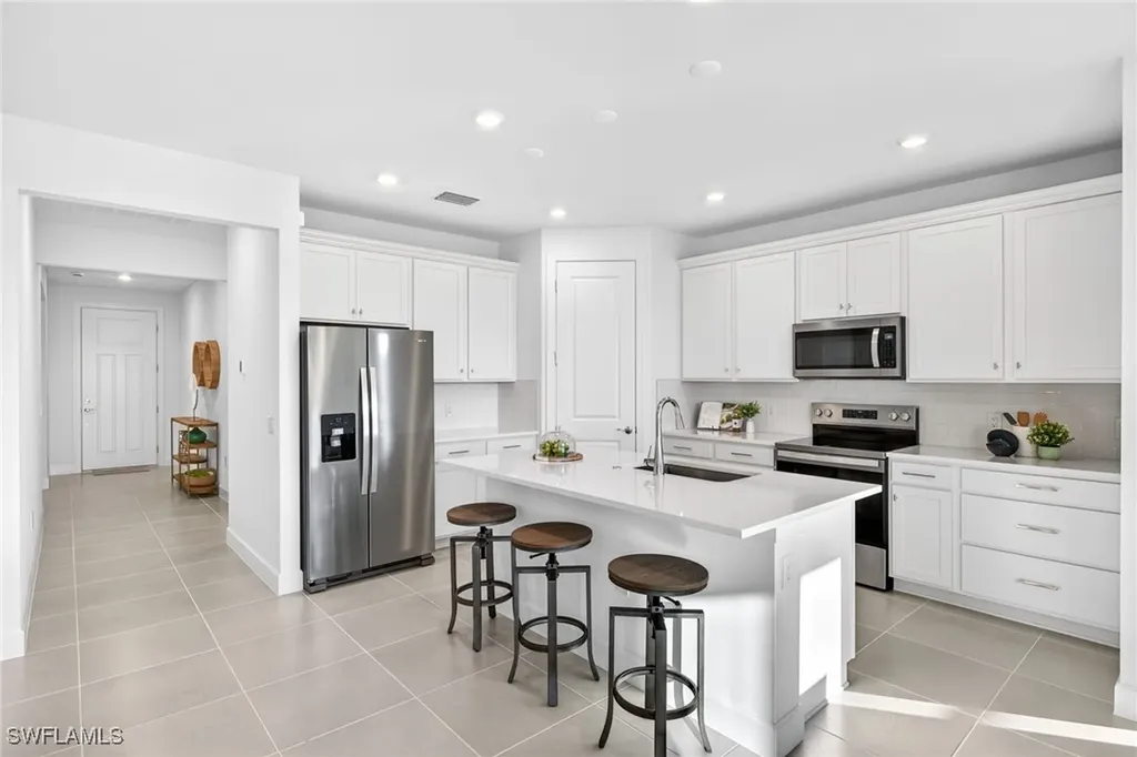 3957 Cranesbill Court Alva FL 33920