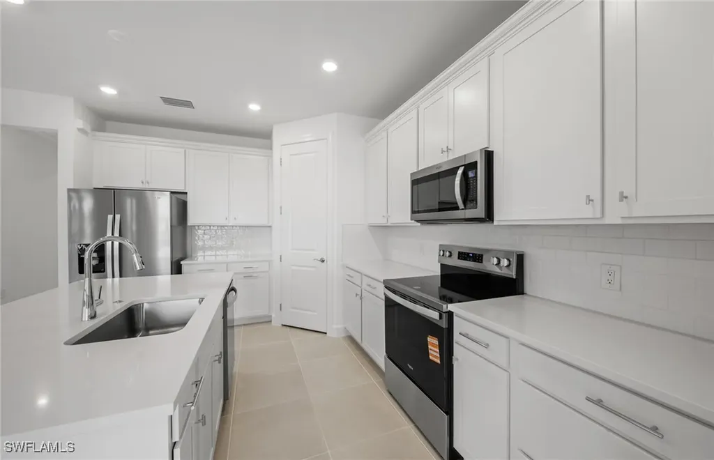 3957 Cranesbill Court Alva FL 33920