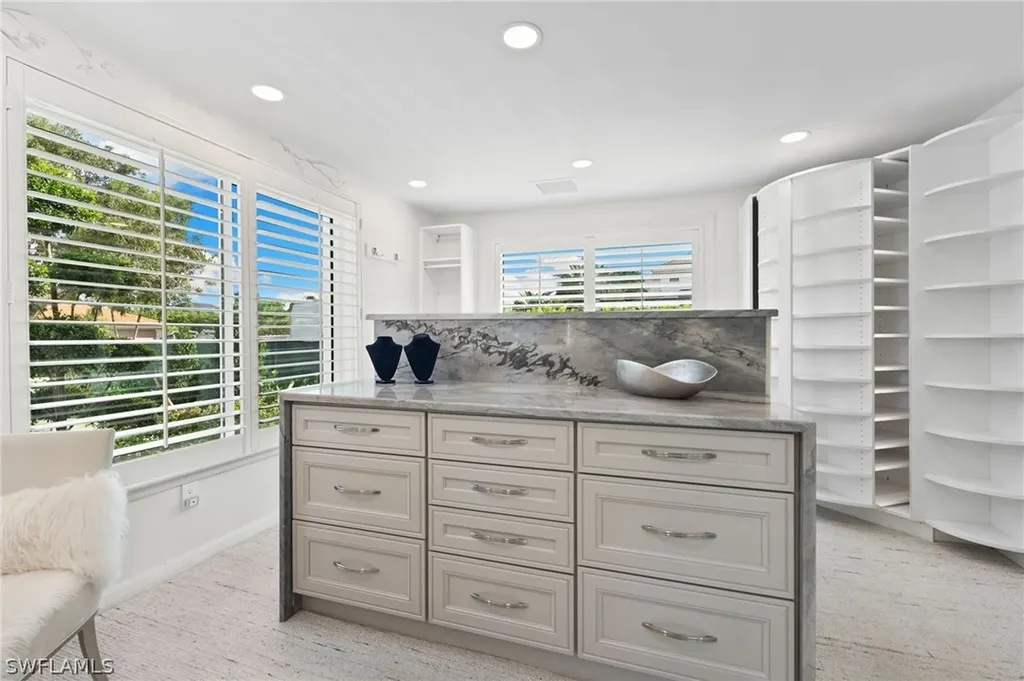 3737 Crayton Road Naples FL 34103