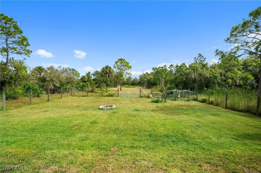 5270 42nd Street NE Naples FL 34120