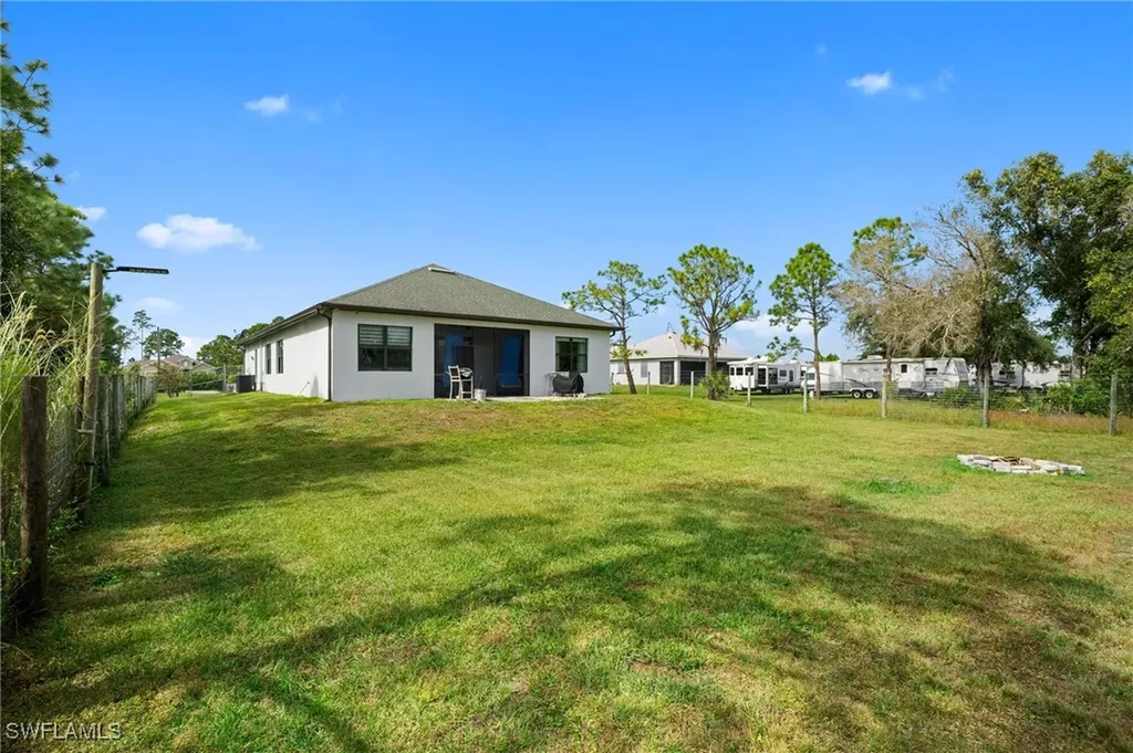 5270 42nd Street NE Naples FL 34120