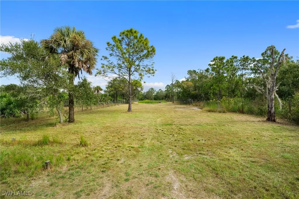 5270 42nd Street NE Naples FL 34120