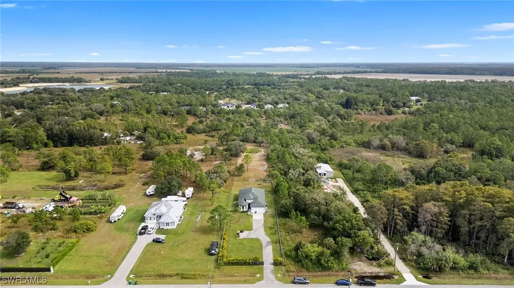 5270 42nd Street NE Naples FL 34120