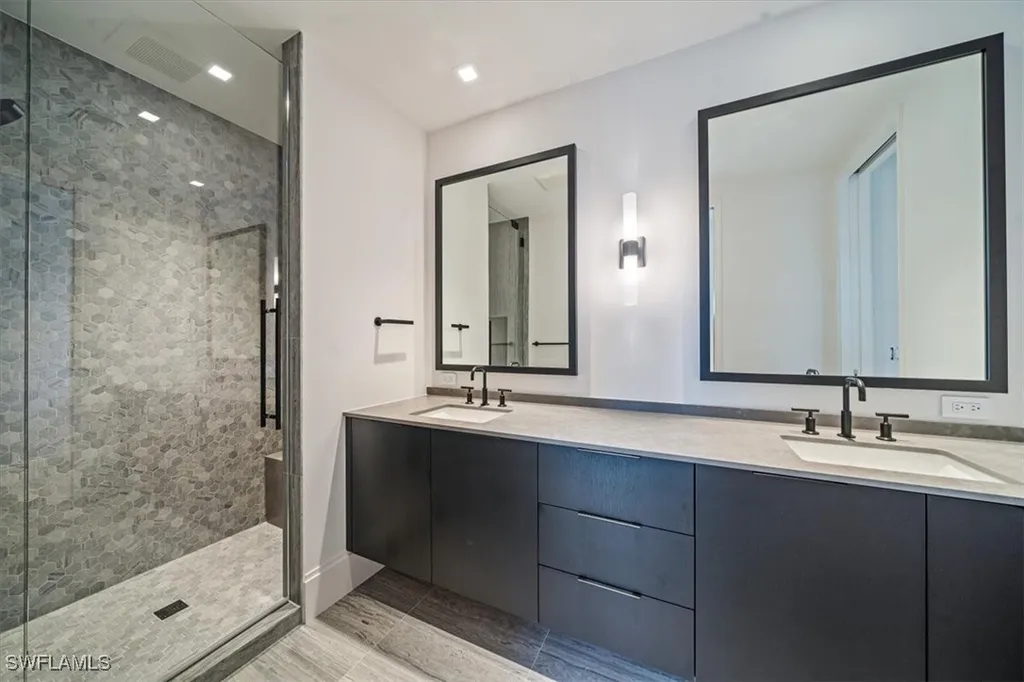 349 2nd Avenue N Naples FL 34102