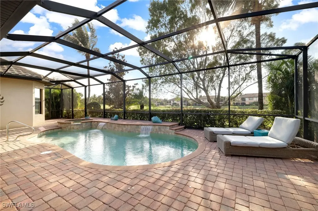 Bonita Springs FL, 18170 Bonita National Boulevard