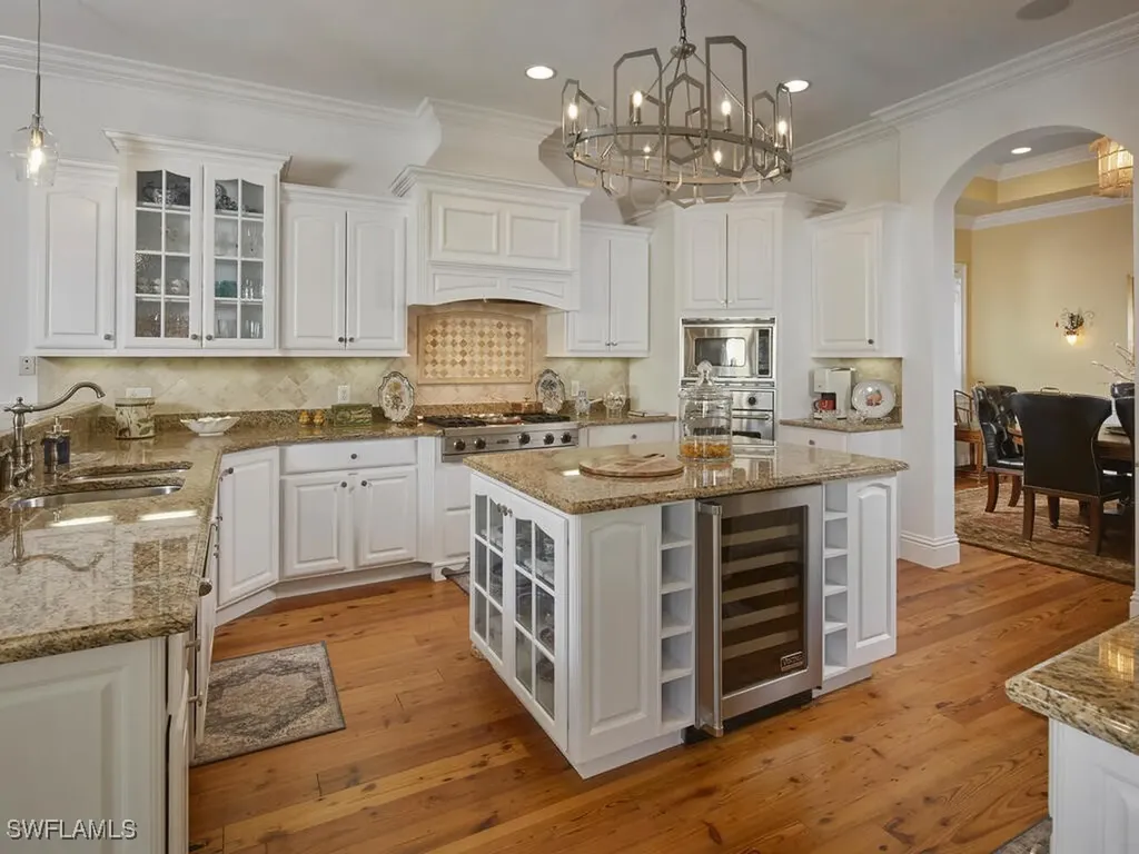 165 Broad Avenue S Naples FL 34102