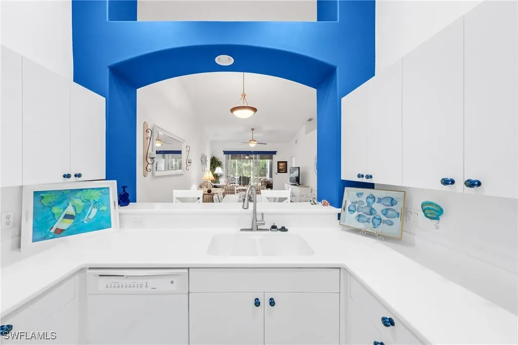 6120 Mandalay Circle Naples FL 34112
