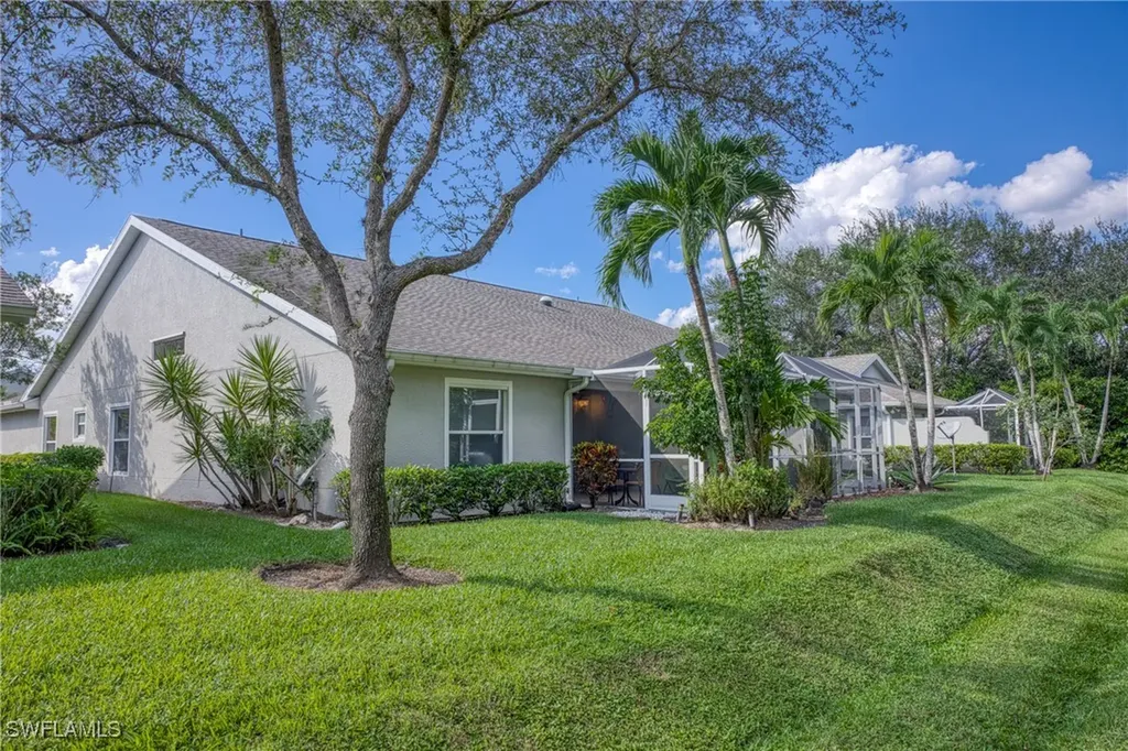 6120 Mandalay Circle Naples FL 34112