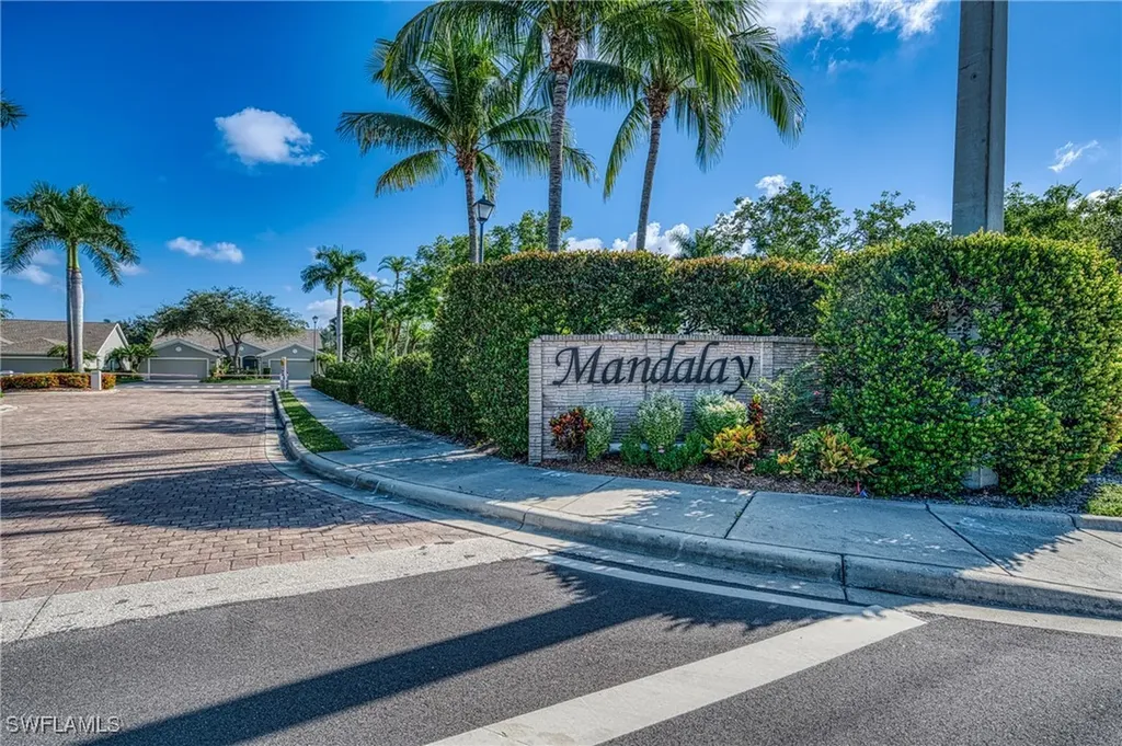 6120 Mandalay Circle Naples FL 34112