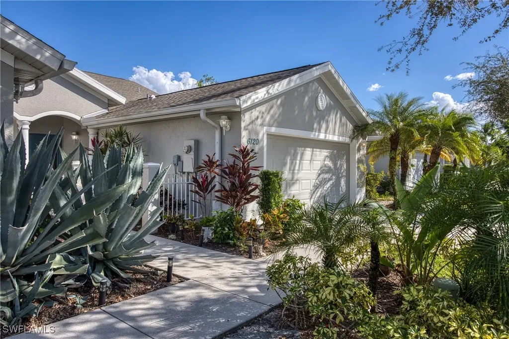 6120 Mandalay Circle Naples FL 34112