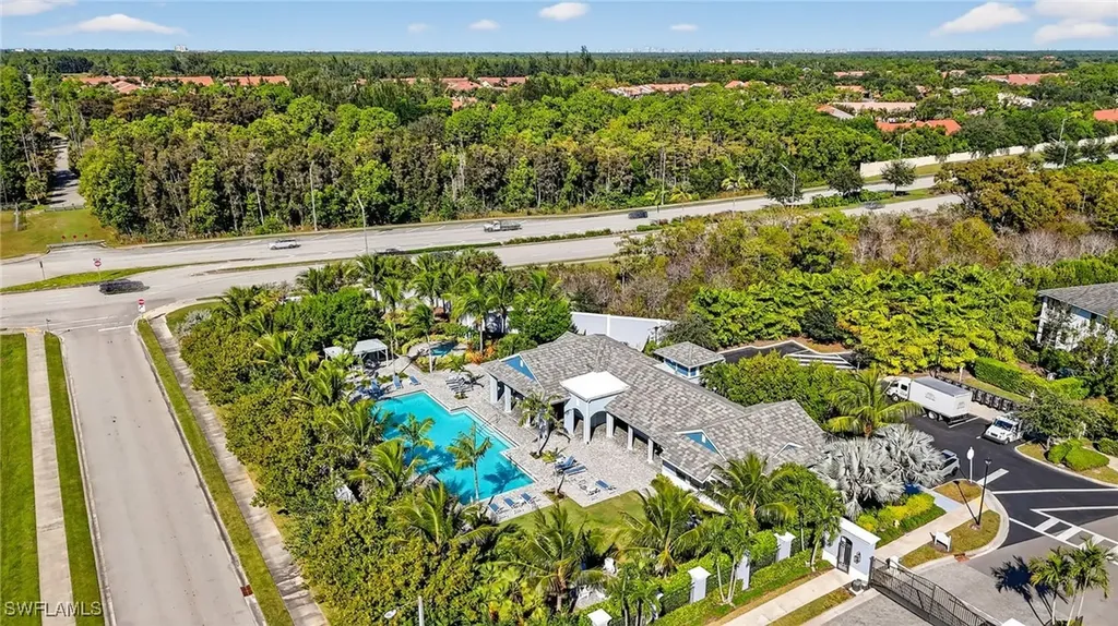 2554 Seychelles Drive Naples FL 34112