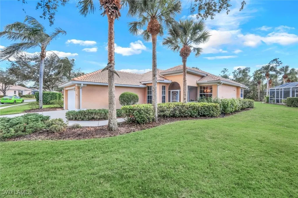 6086 Highwood Park Lane Naples FL 34110