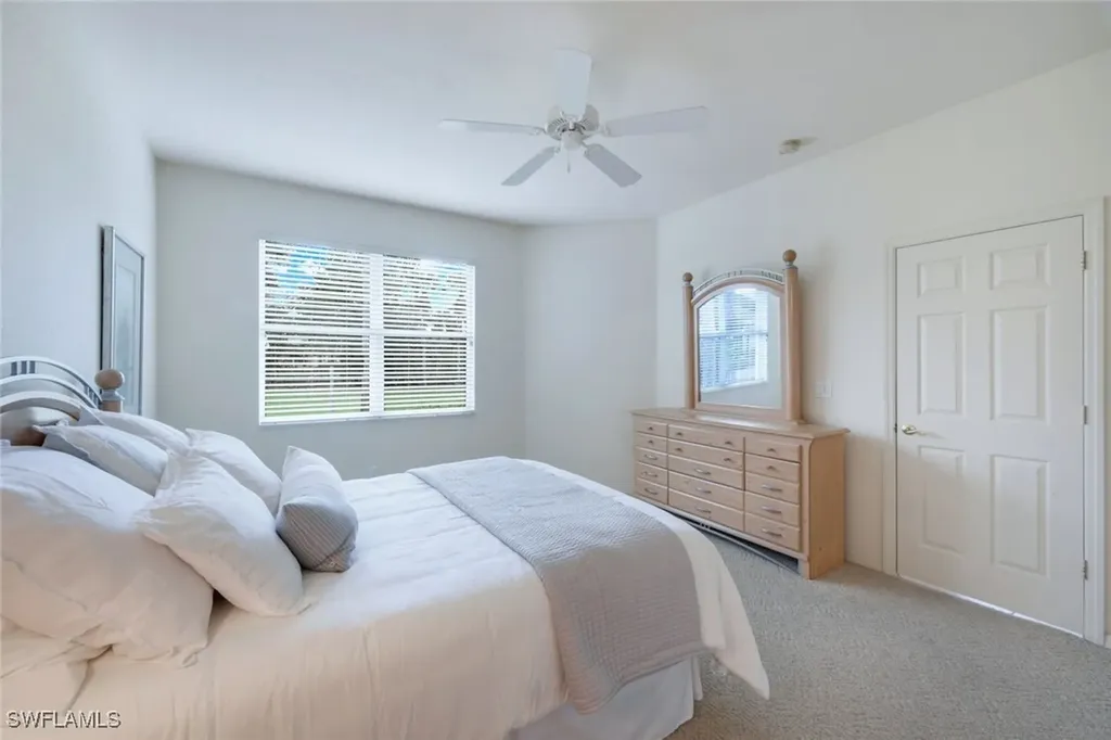 6086 Highwood Park Lane Naples FL 34110